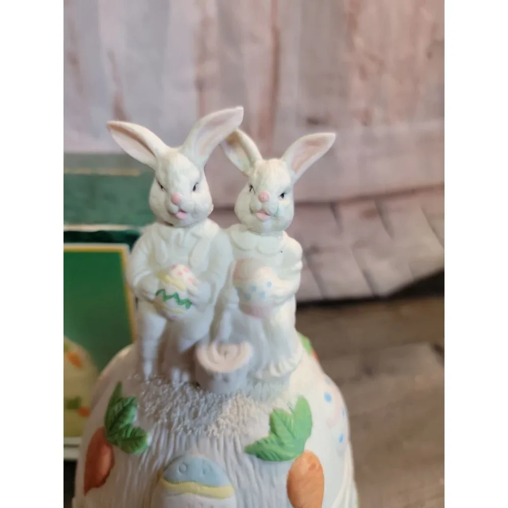 Jade collection bunny egg covered‎ box ceramic Easter decor
